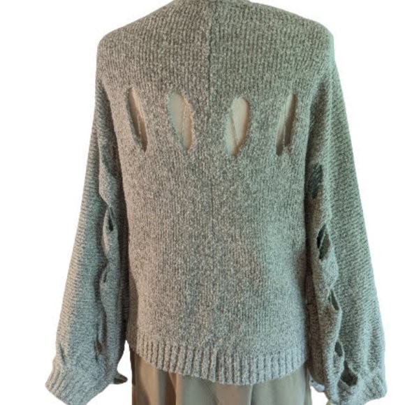 En Creme Cut-Out Sweater  S - Picture 2 of 6